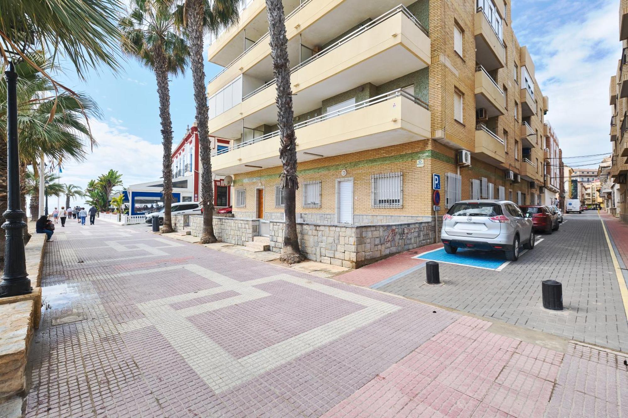Casa Nathan - Seaside Comfort In Historic Center Los Alcázares Exterior foto